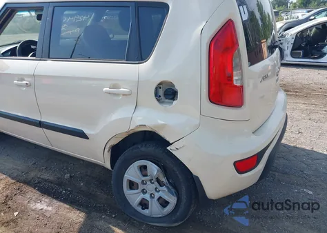 2013 Kia Soul z USA, uszkodzony, nr VIN KNDJT2A5XD7762394